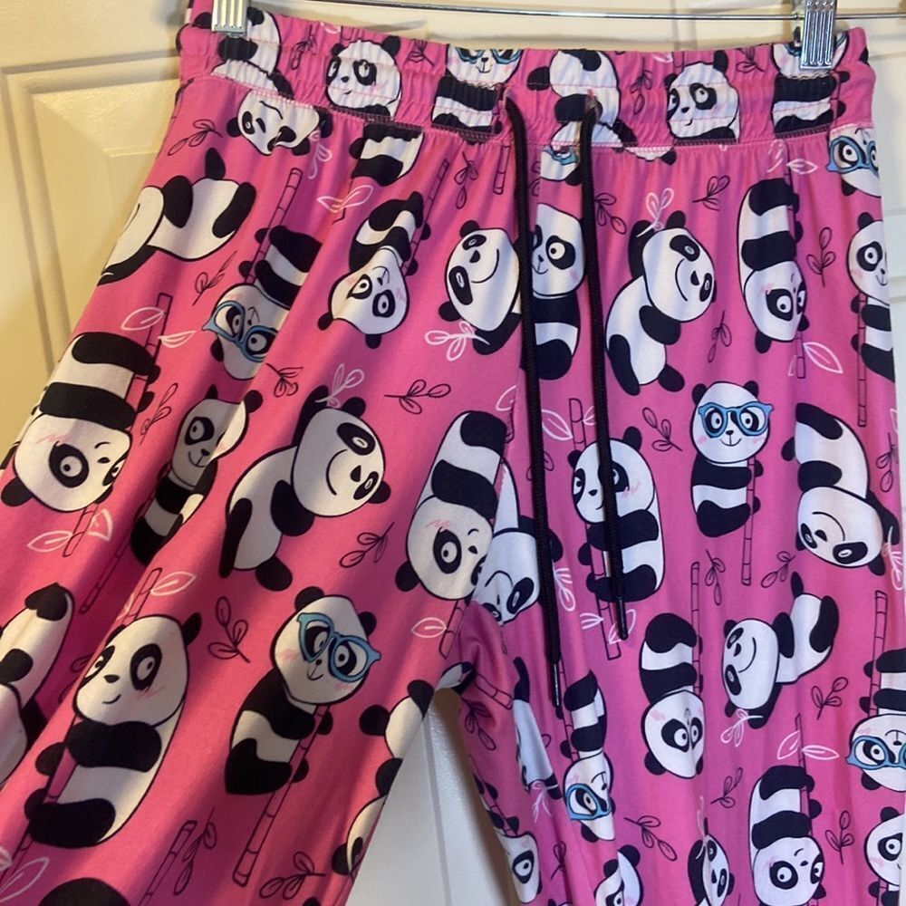Briefly Stated Jogger Pijama Panda 🐼 Size (8-10) - Picture 4 of 11